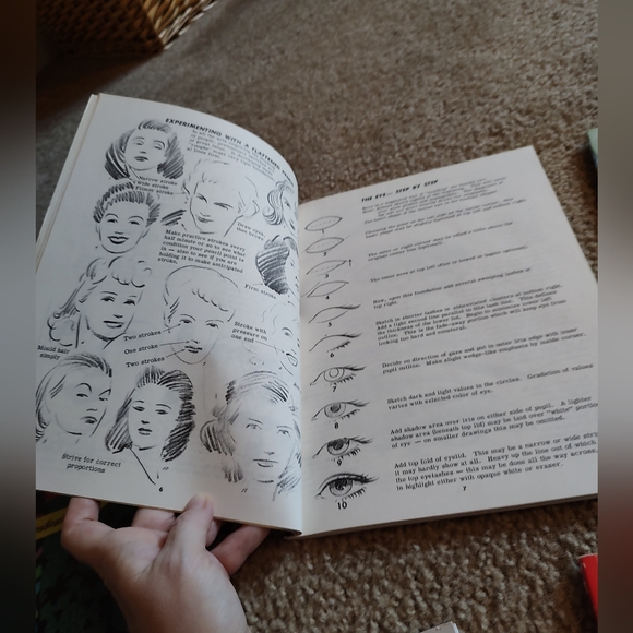 Drawing and Coloring Book Bundle 7 books - Picture 10 of 15